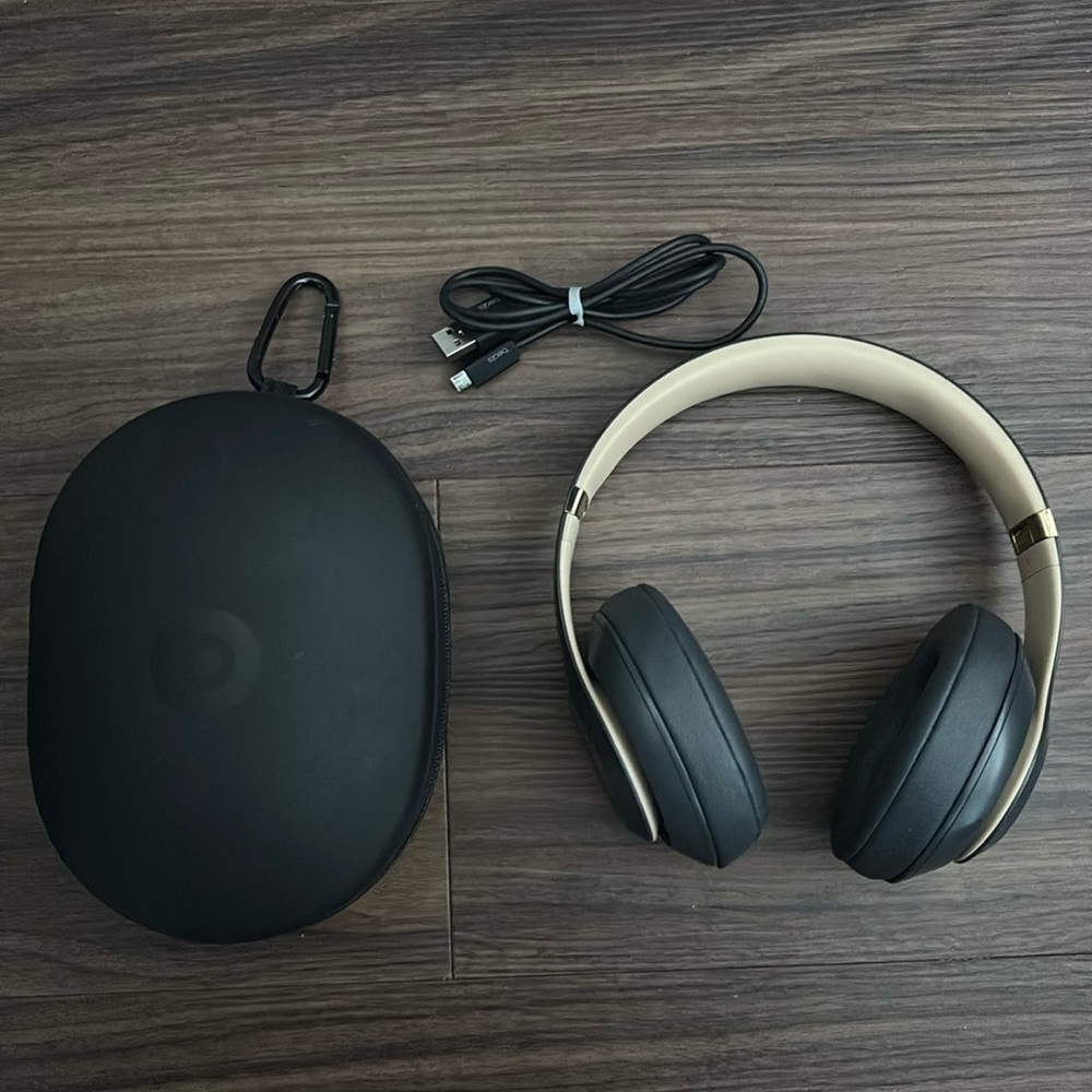 Beats by Dr Dre Studio3 Wireless Noise Cancelling Over-Ear Headphones